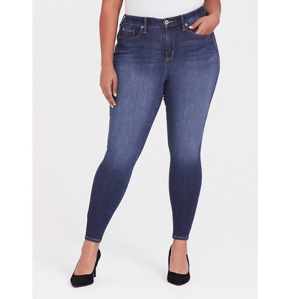 TORRID // Sky High Skinny Jeans